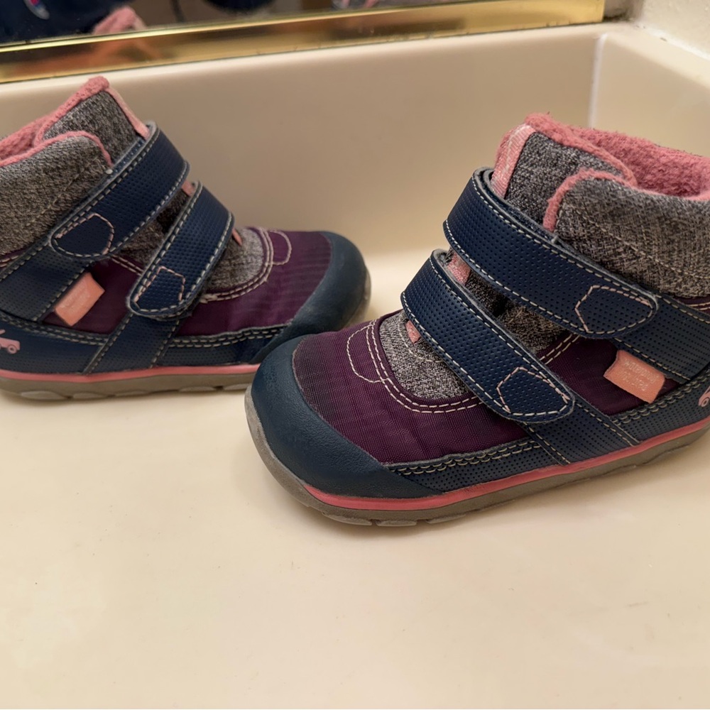 Free shipping! See Kai Run Atlas boot